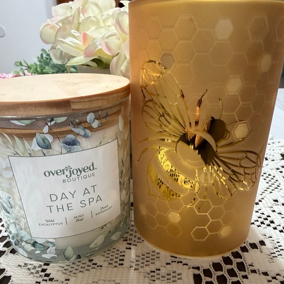 Overjoyed Boutique Other - Overjoyed Boutique Day at the Spa Candle and Gold Bee Lantern